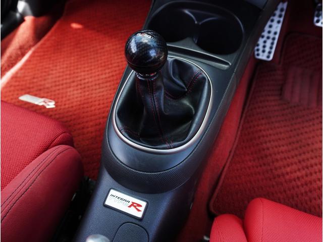 インテグラ タイプR LSD/強化クラッチ/HKSサーキットアタッカー/TEIN車高調/カーボンボンネット/全塗装済/ブレーキ回りO/H済/ヘッドライトフィルム/ダイナモ交換済/Weds17AW/D1 SPECステアリング(45枚目)