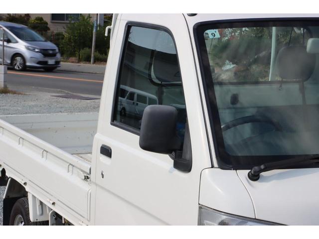 ハイゼットトラック エアコン・パワステ　スペシャル　５ＭＴ　切替式４ＷＤ　走行３９６５０キロ　ワンオーナー　ユーザー買取　３方開　エアコン　パワステ　純正ＦＭ／ＡＭデッキ　屋内保管　取説・記録簿・スペアキー有　保証付（9枚目）