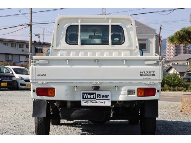 ハイゼットトラック エアコン・パワステ　スペシャル　５ＭＴ　切替式４ＷＤ　走行３９６５０キロ　ワンオーナー　ユーザー買取　３方開　エアコン　パワステ　純正ＦＭ／ＡＭデッキ　屋内保管　取説・記録簿・スペアキー有　保証付（18枚目）