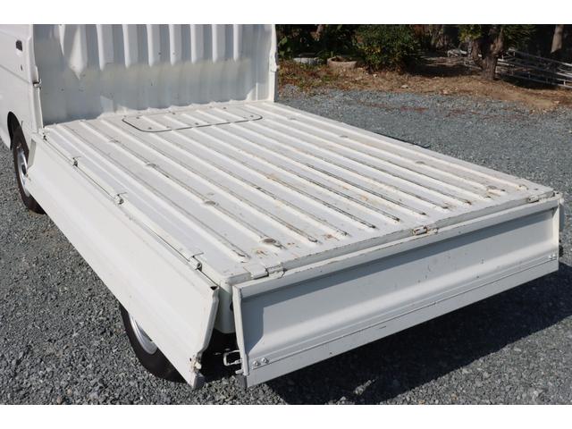 ハイゼットトラック エアコン・パワステ　スペシャル　５ＭＴ　切替式４ＷＤ　走行３９６５０キロ　ワンオーナー　ユーザー買取　３方開　エアコン　パワステ　純正ＦＭ／ＡＭデッキ　屋内保管　取説・記録簿・スペアキー有　保証付（24枚目）