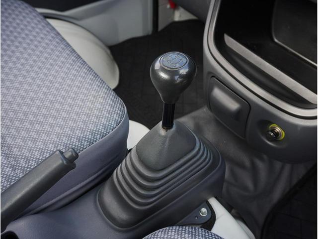 ハイゼットトラック エアコン・パワステ　スペシャル　５ＭＴ　切替式４ＷＤ　走行３９６５０キロ　ワンオーナー　ユーザー買取　３方開　エアコン　パワステ　純正ＦＭ／ＡＭデッキ　屋内保管　取説・記録簿・スペアキー有　保証付（30枚目）