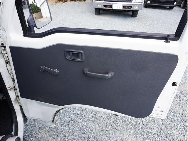 ハイゼットトラック エアコン・パワステ　スペシャル　５ＭＴ　切替式４ＷＤ　走行３９６５０キロ　ワンオーナー　ユーザー買取　３方開　エアコン　パワステ　純正ＦＭ／ＡＭデッキ　屋内保管　取説・記録簿・スペアキー有　保証付（42枚目）