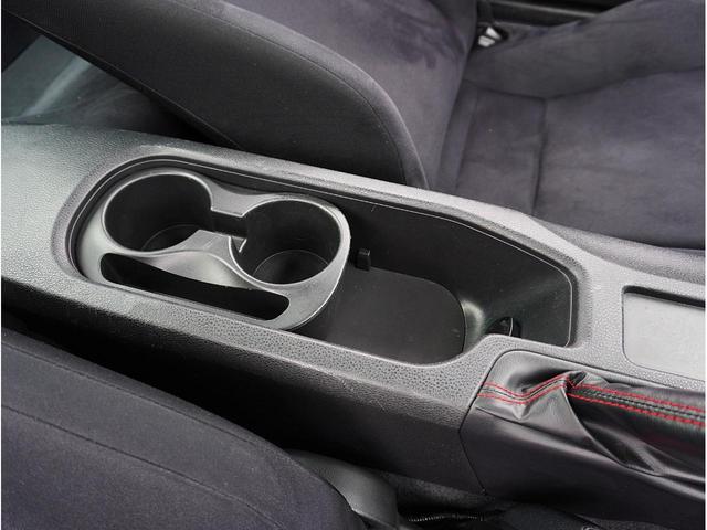 �Z���^�[�R���\�[���ɂ̓h�����N�z���_�[��ݒu�I