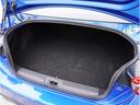 リアシートを倒してトランクスルー可能です！