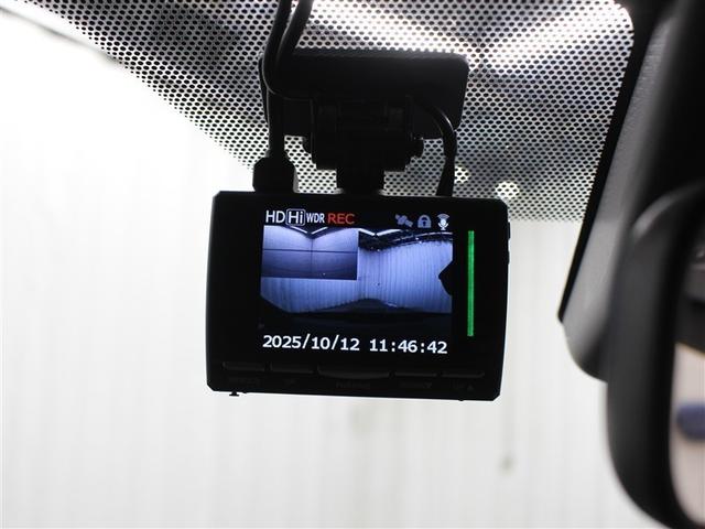 ヤリス Ｚ　メモリーナビ　ミュージックプレイヤー接続可　バックカメラ　衝突被害軽減システム　ＥＴＣ　ドラレコ　ＬＥＤヘッドランプ（22枚目）