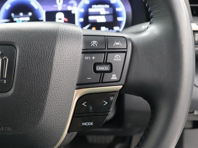 クラウンクロスオーバー Ｇアドバンスド　４ＷＤ　フルセグ　ミュージックプレイヤー接続可　バックカメラ　衝突被害軽減システム　ＥＴＣ　ドラレコ　ＬＥＤヘッドランプ　アイドリングストップ（7枚目）