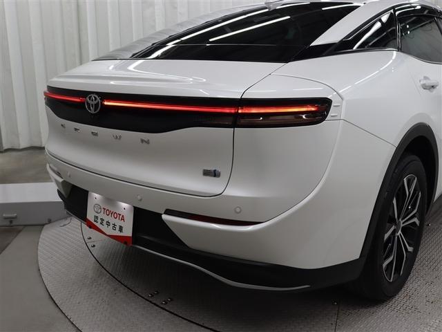 クラウンクロスオーバー Ｇアドバンスド　４ＷＤ　フルセグ　ミュージックプレイヤー接続可　バックカメラ　衝突被害軽減システム　ＥＴＣ　ドラレコ　ＬＥＤヘッドランプ　アイドリングストップ（16枚目）