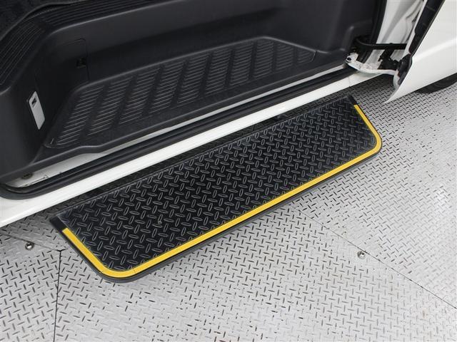 ハイエースバン DXクルマイスシヨウBタイフ 福祉車両 ワンセグ メモリーナビ バックカメラ 衝突被害軽減システム 電動スライドドア 乗車定員10人(9枚目)