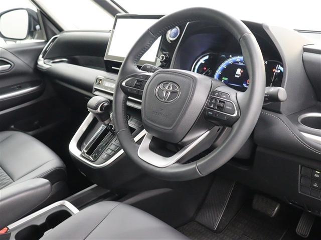 ノア ハイブリッドZ フルセグ メモリーナビ ミュージックプレイヤー接続可 後席モニター バックカメラ 衝突被害軽減システム ETC 両側電動スライド LEDヘッドランプ 乗車定員7人 3列シート アイドリングストップ(7枚目)