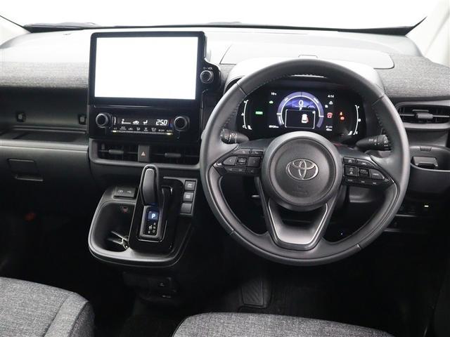 シエンタ ハイブリッドＺ　フルセグ　メモリーナビ　ミュージックプレイヤー接続可　バックカメラ　衝突被害軽減システム　ＥＴＣ　ドラレコ　両側電動スライド　ＬＥＤヘッドランプ　乗車定員７人　３列シート　フルエアロ（5枚目）