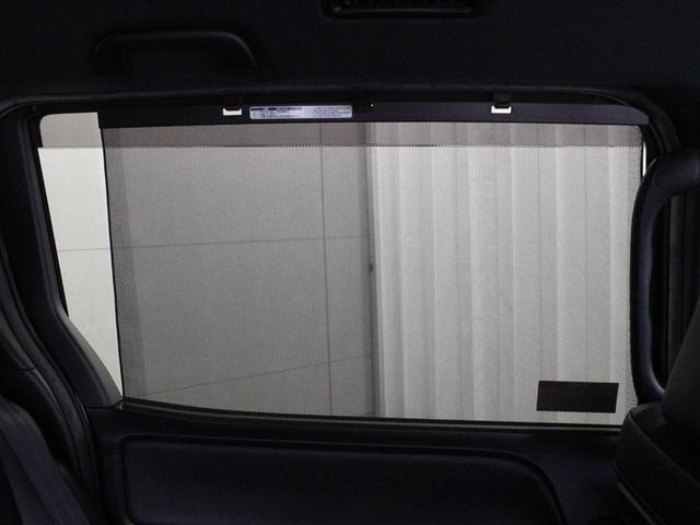 ヴォクシー ハイブリッドＺＳ　煌ＩＩＩ　フルセグ　メモリーナビ　ＤＶＤ再生　ミュージックプレイヤー接続可　後席モニター　バックカメラ　衝突被害軽減システム　ＥＴＣ　両側電動スライド　ＬＥＤヘッドランプ　乗車定員７人　３列シート（14枚目）