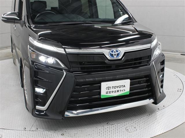 ヴォクシー ハイブリッドＺＳ　煌ＩＩＩ　フルセグ　メモリーナビ　ＤＶＤ再生　ミュージックプレイヤー接続可　後席モニター　バックカメラ　衝突被害軽減システム　ＥＴＣ　両側電動スライド　ＬＥＤヘッドランプ　乗車定員７人　３列シート（17枚目）