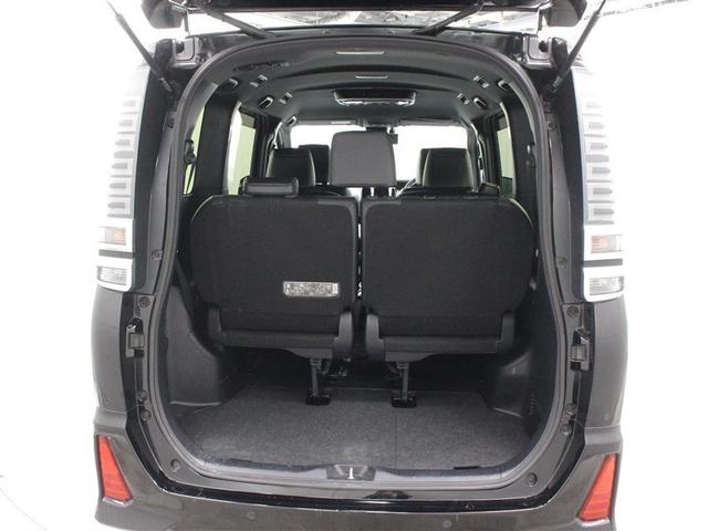 ヴォクシー ハイブリッドＺＳ　煌ＩＩＩ　フルセグ　メモリーナビ　ＤＶＤ再生　ミュージックプレイヤー接続可　後席モニター　バックカメラ　衝突被害軽減システム　ＥＴＣ　両側電動スライド　ＬＥＤヘッドランプ　乗車定員７人　３列シート（37枚目）