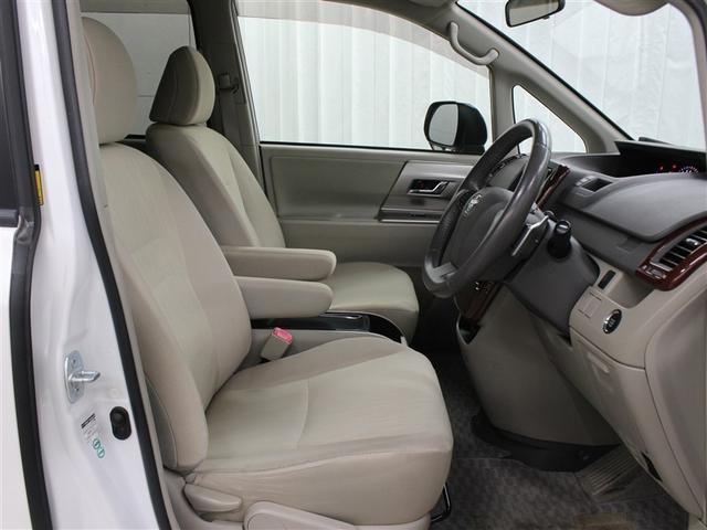 ノア Ｓｉ　レイッシュ　フルセグ　メモリーナビ　ＤＶＤ再生　バックカメラ　ＥＴＣ　両側電動スライド　ＨＩＤヘッドライト　乗車定員７人　３列シート　ワンオーナー（8枚目）