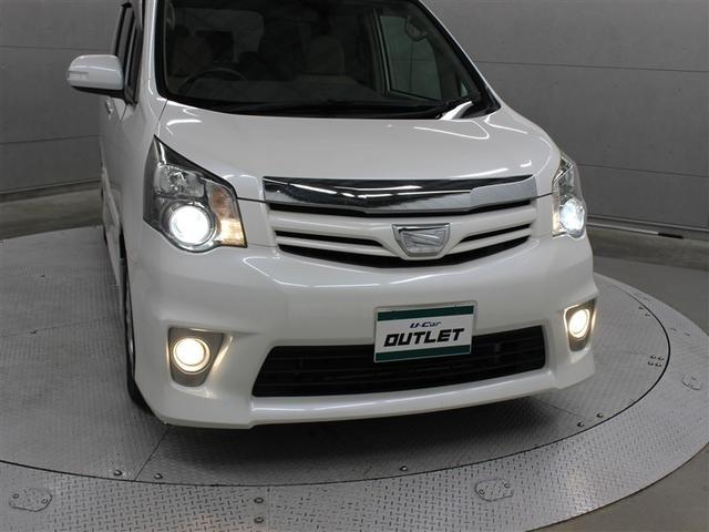 ノア Ｓｉ　レイッシュ　フルセグ　メモリーナビ　ＤＶＤ再生　バックカメラ　ＥＴＣ　両側電動スライド　ＨＩＤヘッドライト　乗車定員７人　３列シート　ワンオーナー（14枚目）