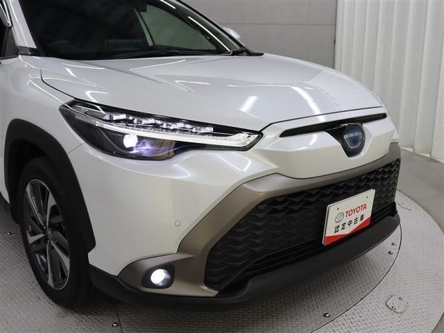 ��Ȃ́A�傫���J�������T�C�h�h�A�ŏ��~�肪���₷���A�����ă��N���C�j���O�@�\�������V�[�g�ɂ��݂��邱�ƂŁA�������Z���E���K��������Ă��܂��B