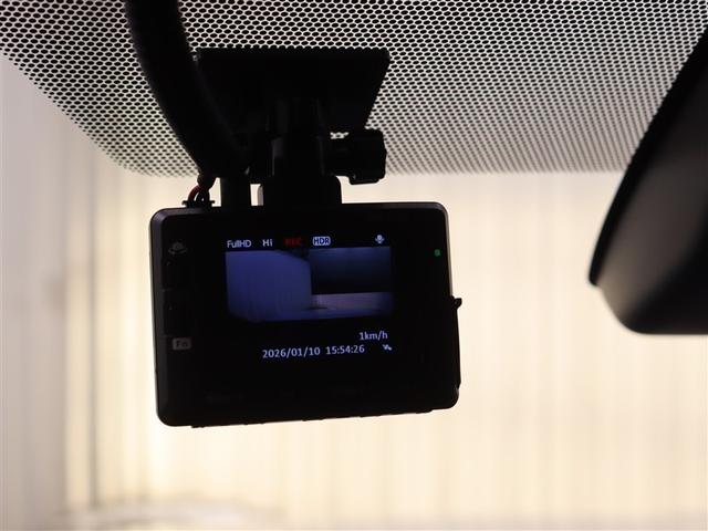 ���[�_�[�N���[�Y�R���g���[���쓮���ɎԐ��ێ��ɕK�v�ȉ^�]����̎x�����s���u���[���g���[�V���O�A�V�X�g�i�k�s�`�j�v�𓋍ڂ��Ă��܂��B