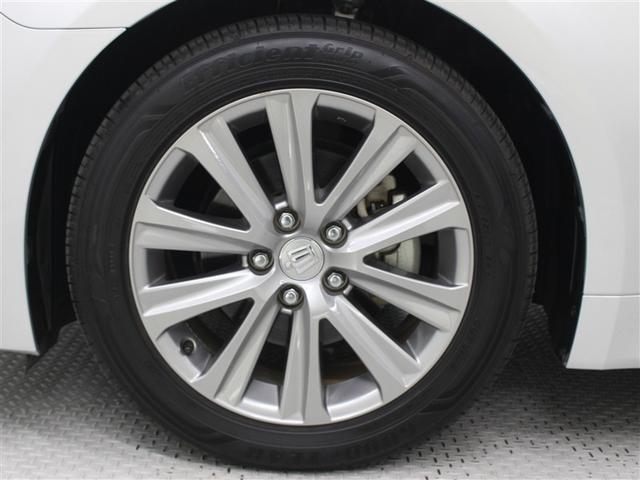 �����A���~�z�C�[���͐��x�������A���s�̈��萫���D��Ă��܂��B