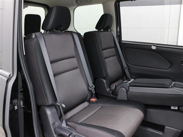 セレナ ハイウェイスター　プロパイロットエディション　フルセグ　メモリーナビ　ＤＶＤ再生　ミュージックプレイヤー接続可　後席モニター　バックカメラ　衝突被害軽減システム　ＥＴＣ　両側電動スライド　ＬＥＤヘッドランプ　ウオークスルー　乗車定員８人（11枚目）