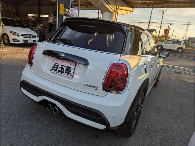 ＭＩＮＩ クーパーＳ　クラシック・トリム　フルセグＴＶ　前後ドラレコ　ハーフレザーシート　　リアビューカメラ（7枚目）