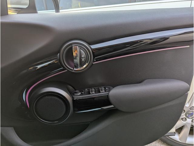 ＭＩＮＩ クーパーＳ　クラシック・トリム　フルセグＴＶ　前後ドラレコ　ハーフレザーシート　　リアビューカメラ（16枚目）