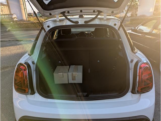 ＭＩＮＩ クーパーＳ　クラシック・トリム　フルセグＴＶ　前後ドラレコ　ハーフレザーシート　　リアビューカメラ（24枚目）