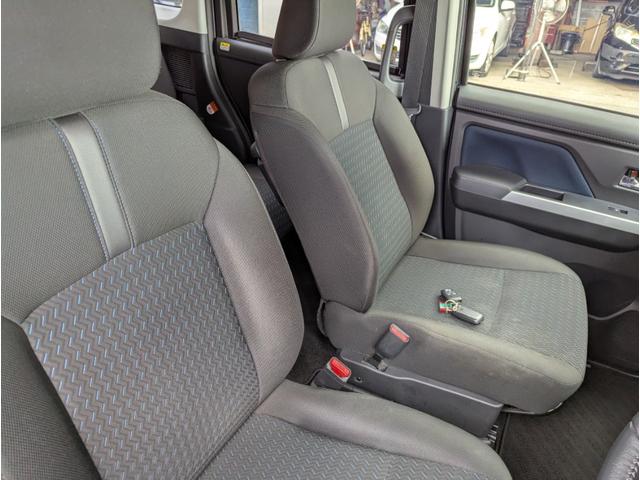 ルーミー カスタムＧ　スマートアシスト　パノラミックビューモニター　純正９インチディスプレイオーディオ　両側パワースライドドア　クルーズコントロール　ＬＥＤヘットライト　シートヒーター（12枚目）