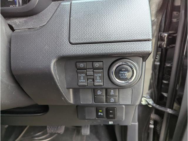 ルーミー カスタムＧ　スマートアシスト　パノラミックビューモニター　純正９インチディスプレイオーディオ　両側パワースライドドア　クルーズコントロール　ＬＥＤヘットライト　シートヒーター（17枚目）