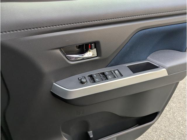 ルーミー カスタムＧ　スマートアシスト　パノラミックビューモニター　純正９インチディスプレイオーディオ　両側パワースライドドア　クルーズコントロール　ＬＥＤヘットライト　シートヒーター（18枚目）