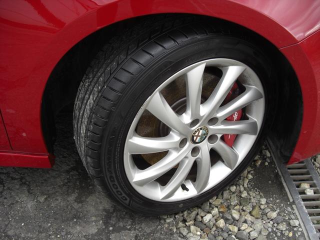 ジュリエッタ コンペティツィオーネ　タイミングベルトＷポンプ交換渡し・ナビ・フルセグＴＶ・ドラレコ・ＥＴＣ・パワーシート・ハーフレザーシート・Ｂｌｕｅｔｏｏｔｈ接続・取説・ハンドリングリモコン（34枚目）