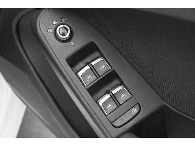 ２．０ＴＦＳＩ　Ｂｌｕｅｔｏｏｔｈオーディオ　ナビＴＶ　ＥＴＣ　パワーシート　プッシュスタート　スマートキー　ステアスイッチ　キセノンヘッドライト　アルミ(46枚目)