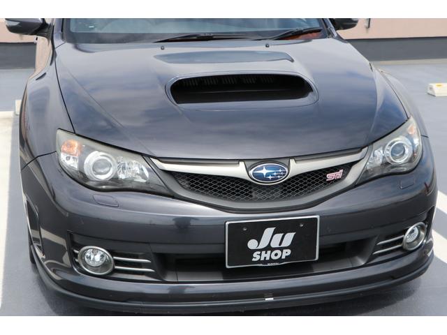 インプレッサ ＷＲＸ　ＳＴｉ　６速マニュアル　キャリパー　アルミホイール　キセノンヘッドライト　ＥＴＣ　ナビ　横滑り防止装置　盗難防止装置　プッシュスタート　スマートキー　ヘッドライトレベライザー（8枚目）