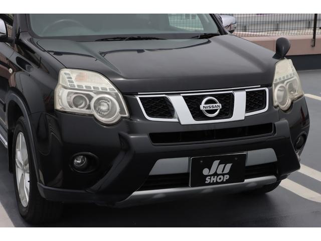 エクストレイル 　ブラックレザーシート／ナビ／バックカメラ／フルセグＴＶ／Ｂｌｕｅｔｏｏｔｈ対応／オートライト／スマートキー／エンジンスターター／シートヒーター／横滑り防止装置／電動格納式ミラー（5枚目）