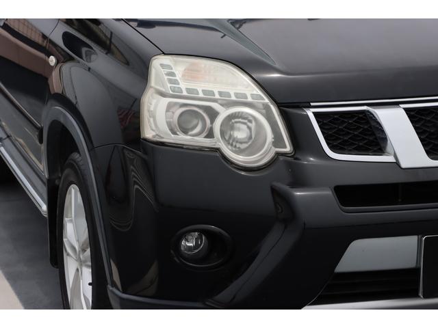 エクストレイル 　ブラックレザーシート／ナビ／バックカメラ／フルセグＴＶ／Ｂｌｕｅｔｏｏｔｈ対応／オートライト／スマートキー／エンジンスターター／シートヒーター／横滑り防止装置／電動格納式ミラー（8枚目）