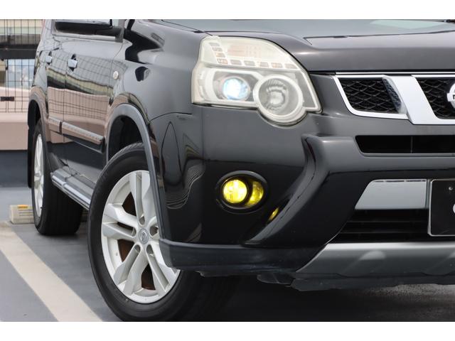 エクストレイル 　ブラックレザーシート／ナビ／バックカメラ／フルセグＴＶ／Ｂｌｕｅｔｏｏｔｈ対応／オートライト／スマートキー／エンジンスターター／シートヒーター／横滑り防止装置／電動格納式ミラー（12枚目）