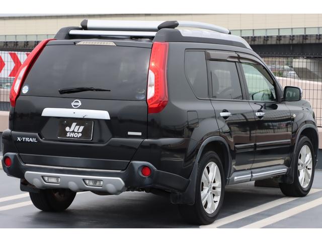 エクストレイル 　ブラックレザーシート／ナビ／バックカメラ／フルセグＴＶ／Ｂｌｕｅｔｏｏｔｈ対応／オートライト／スマートキー／エンジンスターター／シートヒーター／横滑り防止装置／電動格納式ミラー（17枚目）