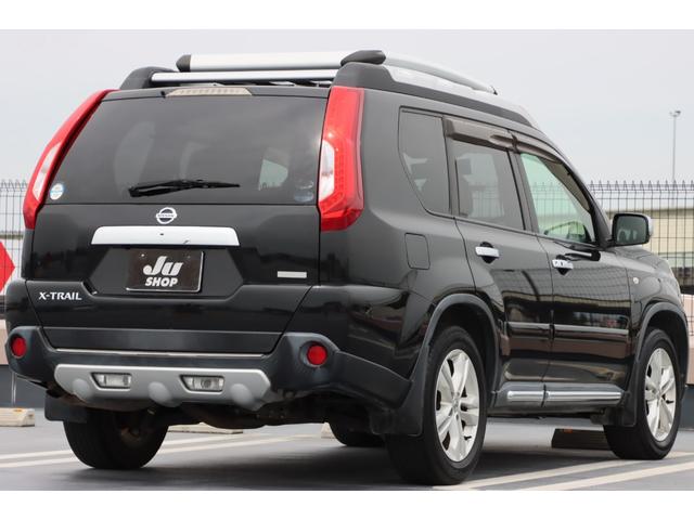 エクストレイル 　ブラックレザーシート／ナビ／バックカメラ／フルセグＴＶ／Ｂｌｕｅｔｏｏｔｈ対応／オートライト／スマートキー／エンジンスターター／シートヒーター／横滑り防止装置／電動格納式ミラー（18枚目）