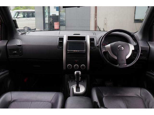 エクストレイル 　ブラックレザーシート／ナビ／バックカメラ／フルセグＴＶ／Ｂｌｕｅｔｏｏｔｈ対応／オートライト／スマートキー／エンジンスターター／シートヒーター／横滑り防止装置／電動格納式ミラー（29枚目）