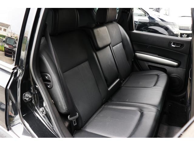 エクストレイル 　ブラックレザーシート／ナビ／バックカメラ／フルセグＴＶ／Ｂｌｕｅｔｏｏｔｈ対応／オートライト／スマートキー／エンジンスターター／シートヒーター／横滑り防止装置／電動格納式ミラー（42枚目）