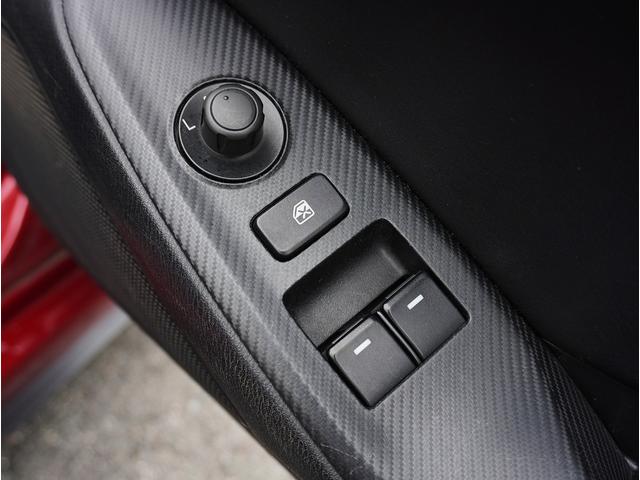 ロードスター Ｓスペシャルパッケージ　６速マニュアル／マツダコネクトナビ／Ｂｌｕｅｔｏｏｔｈ対応／ＵＳＢ接続可／ＥＴＣ／オートライト／オートワイパー／横滑り防止装置／ＬＥＤヘッドライト／純正アルミ／スマートキー／Ｐスタート／保証書／取説（44枚目）