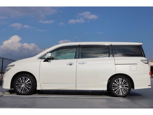 エルグランド 250ハイウェイスター 両側パワスラ/リアエンターテイメント/全方位カメラ/純正ナビ/フルセグTV/Bluetooth対応/Pバックドア/クルコン/Hレザーシート/ETC/インテリキー/LEDヘッドライト/(14枚目)