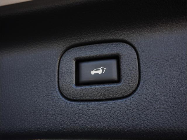 エルグランド 250ハイウェイスター 両側パワスラ/リアエンターテイメント/全方位カメラ/純正ナビ/フルセグTV/Bluetooth対応/Pバックドア/クルコン/Hレザーシート/ETC/インテリキー/LEDヘッドライト/(25枚目)