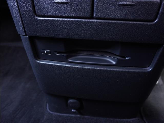 エルグランド 250ハイウェイスター 両側パワスラ/リアエンターテイメント/全方位カメラ/純正ナビ/フルセグTV/Bluetooth対応/Pバックドア/クルコン/Hレザーシート/ETC/インテリキー/LEDヘッドライト/(40枚目)