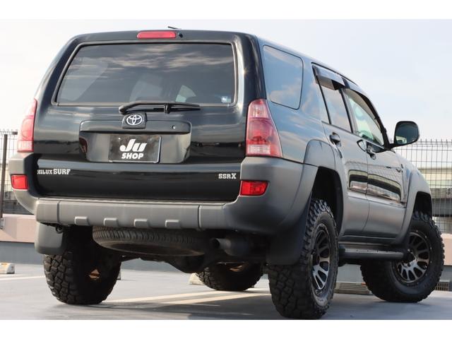 ハイラックスサーフ SSR-X アメリカンバージョン デルタフォース17インチアルミホイール/社外足廻り/タイヤ265/70/R17/Bluetooth対応/ETC/ナビ/フルセグTV/保証書/取説/キーレス/オートエアコン/オートライト(17枚目)