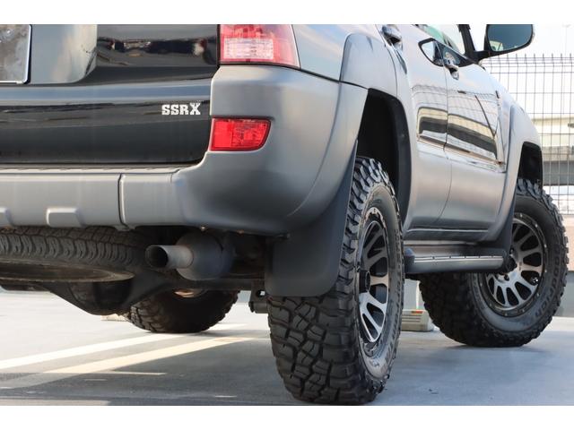ハイラックスサーフ SSR-X アメリカンバージョン デルタフォース17インチアルミホイール/社外足廻り/タイヤ265/70/R17/Bluetooth対応/ETC/ナビ/フルセグTV/保証書/取説/キーレス/オートエアコン/オートライト(19枚目)