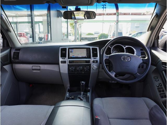 ハイラックスサーフ SSR-X アメリカンバージョン デルタフォース17インチアルミホイール/社外足廻り/タイヤ265/70/R17/Bluetooth対応/ETC/ナビ/フルセグTV/保証書/取説/キーレス/オートエアコン/オートライト(29枚目)