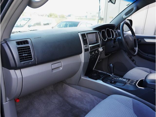 ハイラックスサーフ SSR-X アメリカンバージョン デルタフォース17インチアルミホイール/社外足廻り/タイヤ265/70/R17/Bluetooth対応/ETC/ナビ/フルセグTV/保証書/取説/キーレス/オートエアコン/オートライト(52枚目)