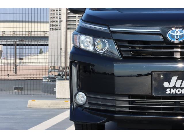 ヴォクシー ハイブリッドＶ　社外１６インチアルミホイール／ＬＥＤヘッドライト／パワスラ／前後ドラレコ／バックカメラ／純正ナビ／フルセグＴＶ／Ｂｌｕｅｔｏｏｔｈ／ＵＳＢ接続／シートヒーター／クルコン／オートライト／スマートキー２本（6枚目）