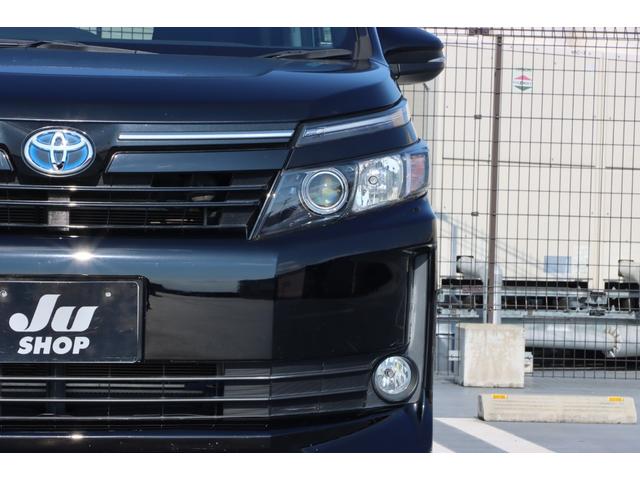 ヴォクシー ハイブリッドＶ　社外１６インチアルミホイール／ＬＥＤヘッドライト／パワスラ／前後ドラレコ／バックカメラ／純正ナビ／フルセグＴＶ／Ｂｌｕｅｔｏｏｔｈ／ＵＳＢ接続／シートヒーター／クルコン／オートライト／スマートキー２本（7枚目）