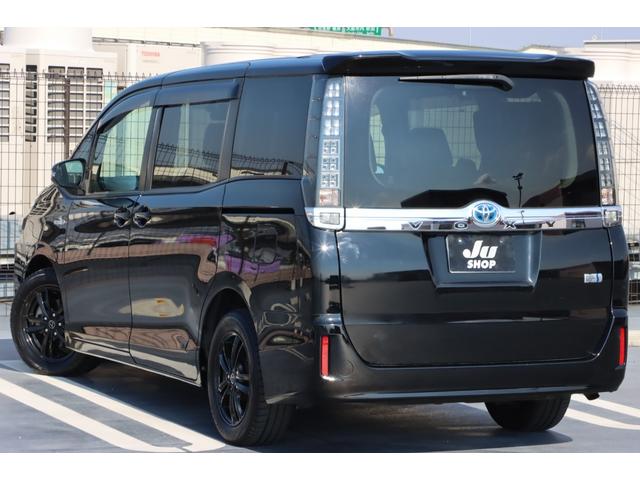 ヴォクシー ハイブリッドＶ　社外１６インチアルミホイール／ＬＥＤヘッドライト／パワスラ／前後ドラレコ／バックカメラ／純正ナビ／フルセグＴＶ／Ｂｌｕｅｔｏｏｔｈ／ＵＳＢ接続／シートヒーター／クルコン／オートライト／スマートキー２本（18枚目）